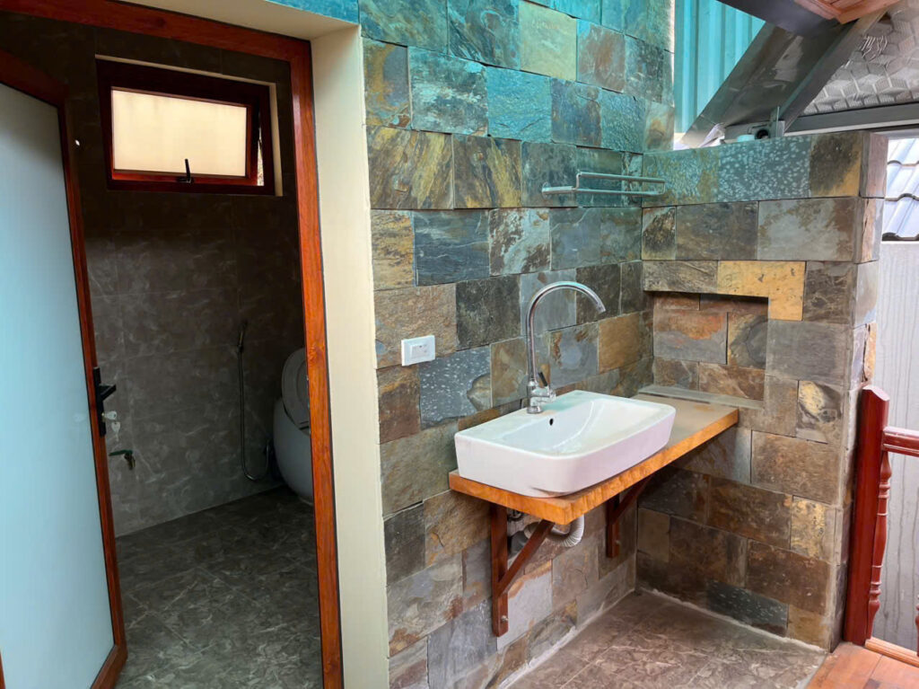 Đá đa sắc ốp tường trang trí