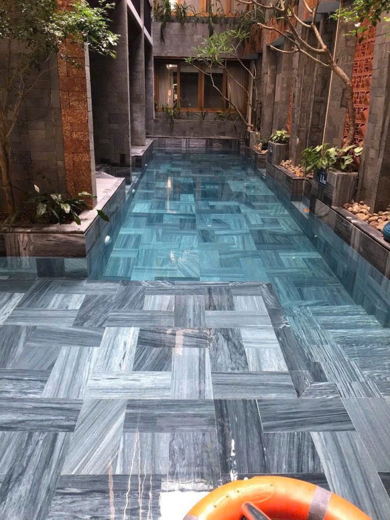 Đá sọc dưa ốp hồ bơi