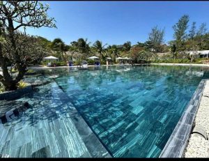 ĐÁ SỌC DƯA: “GIAI ĐIỆU CỦA NƯỚC” VÀ NÀNG THƠ CỦA CÁC RESORT